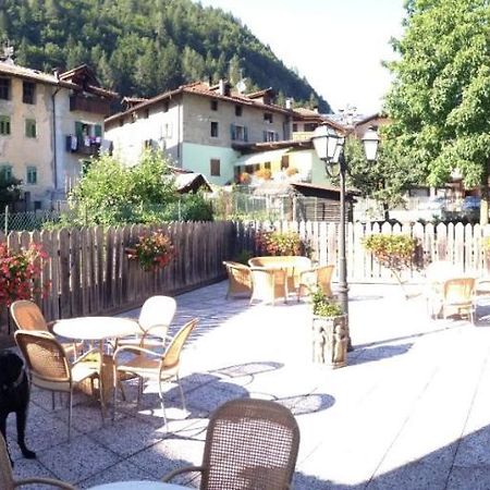 Albergo Garni Cavento Pinzolo Extérieur photo